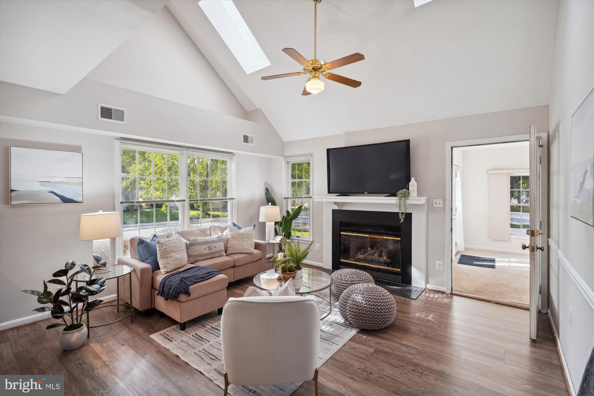 798 Eastern Point Road Annapolis, MD 21401 - Photo 7 of 61 Family Room