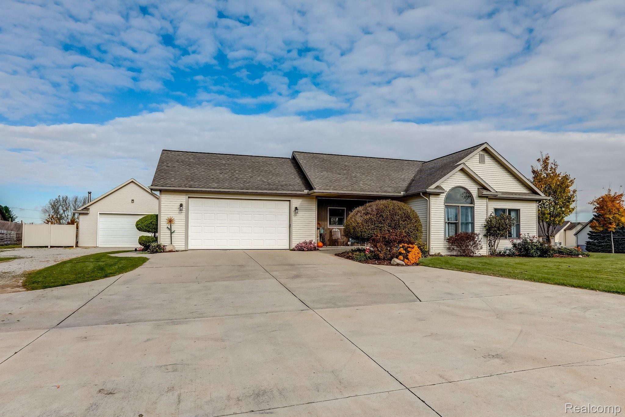 48 West Snover Road Mayville, MI 48744 - Photo 2 of 34 48 W Snover Rd, Mayville, MI 48744-2.jpg-SMALL