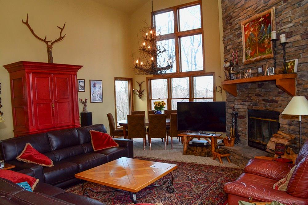 296 Imperial Road Hidden Valley, PA 15502 - Photo 3 of 25 Great Room