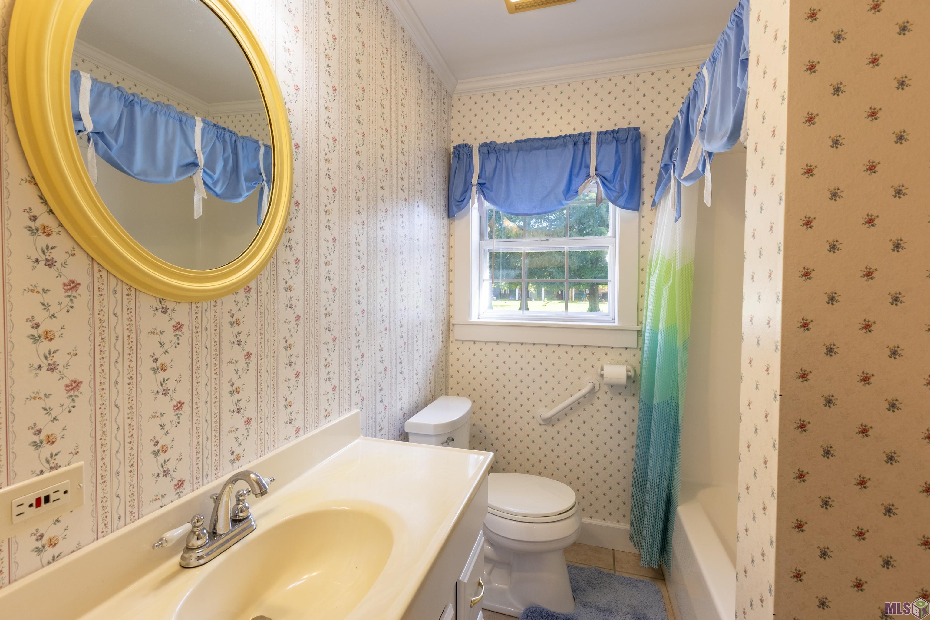 175 Lake View Drive Raceland, LA 70394 - Photo 14 of 25