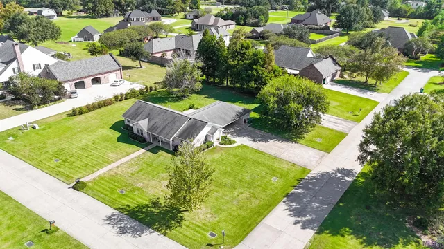 $289,000 | 175 Lake View Drive, Raceland, LA 70394