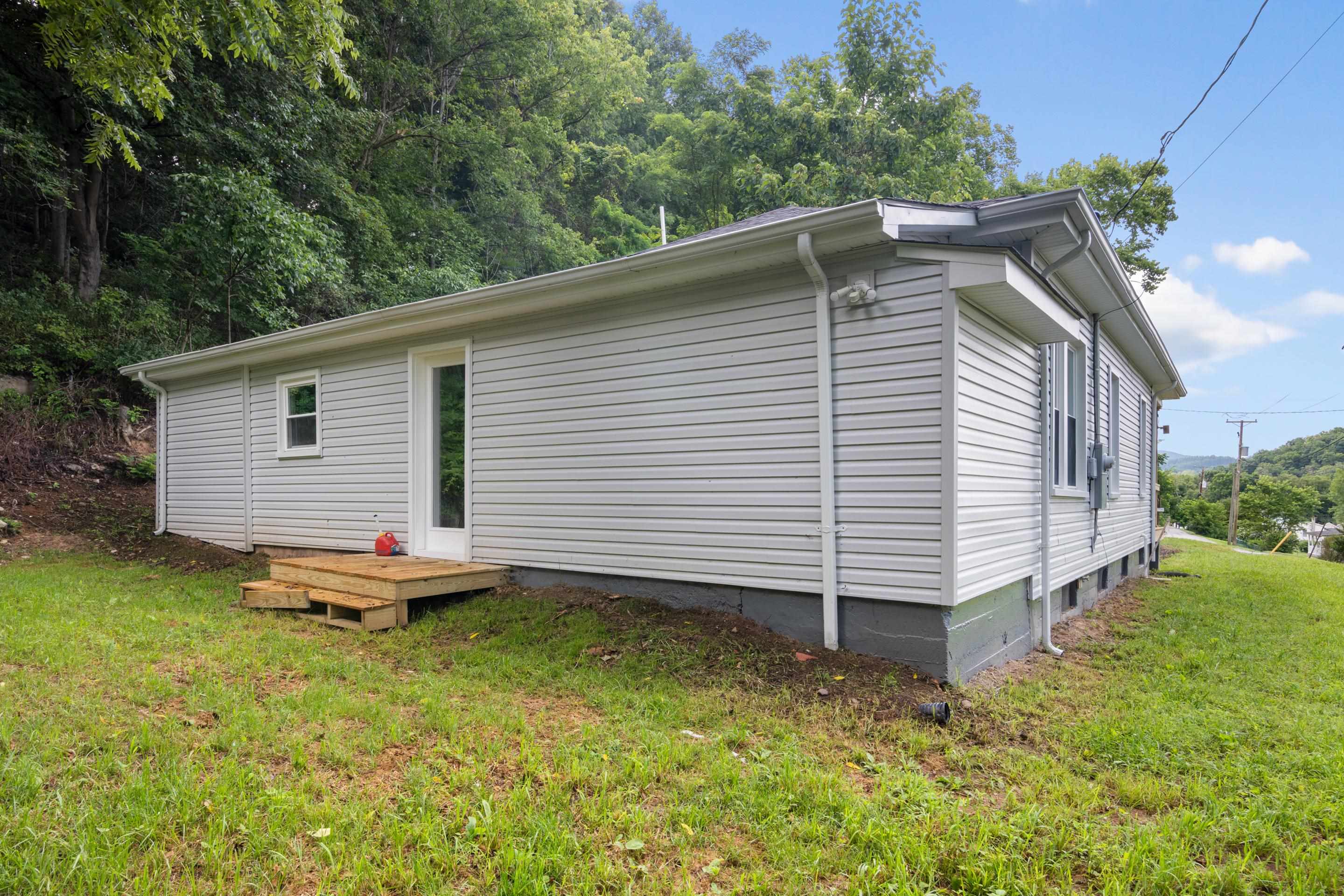 100 Ridge Road Pembroke, VA 24136 - Photo 28 of 30 Gallery Image 28