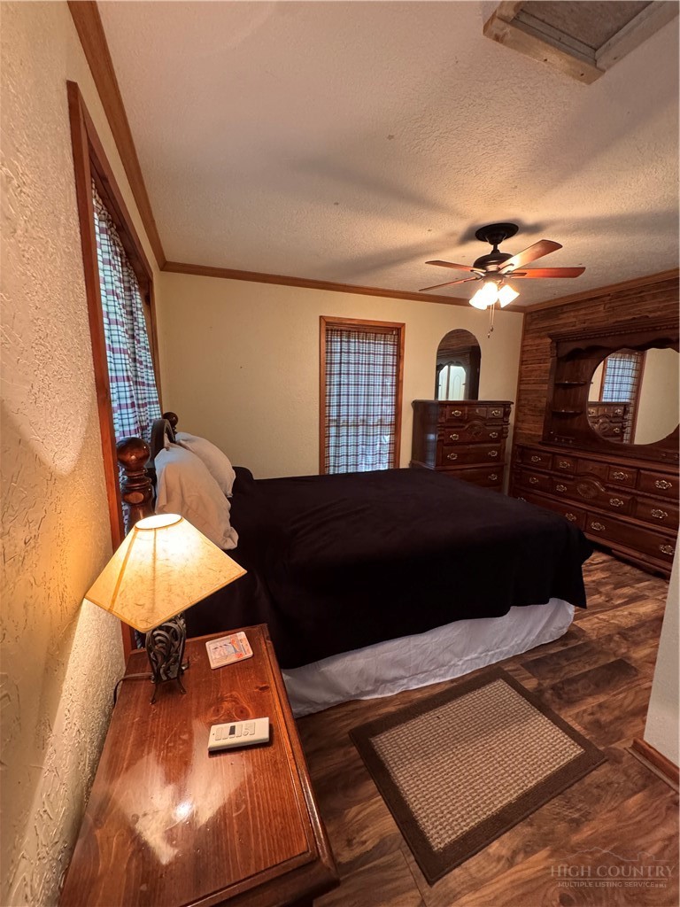 488 Hemlock Loop Newland, NC 28657 - Photo 10 of 30 Gallery Image 10