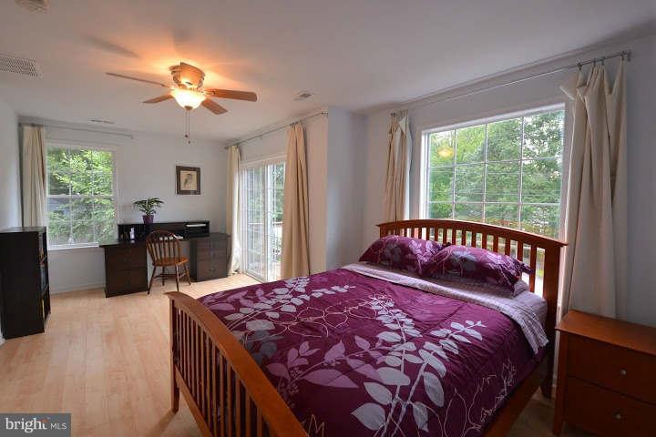 558 Riverside Drive Pasadena, MD 21122 - Photo 15 of 30 Bath (Master)