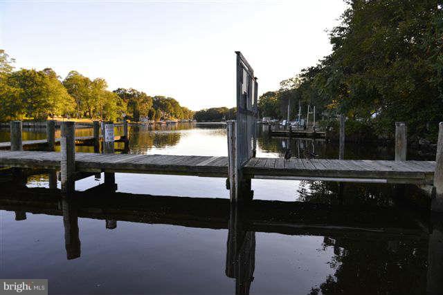 558 Riverside Drive Pasadena, MD 21122 - Photo 29 of 30 Fishing & Crabbing Pier