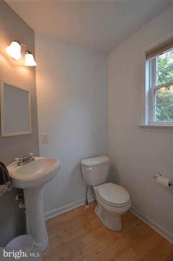 558 Riverside Drive Pasadena, MD 21122 - Photo 5 of 30 First Floor Powder Room