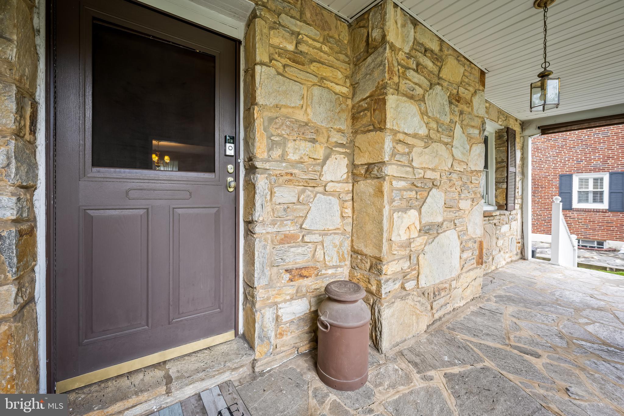 816 Ridgeleigh Road Baltimore, MD 21212 - Photo 4 of 47