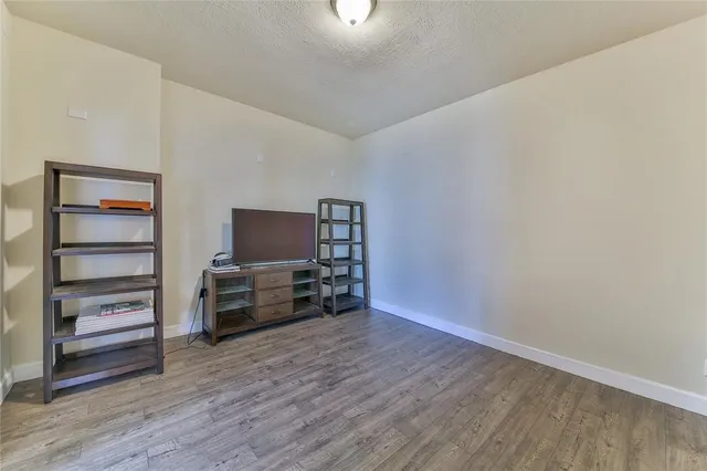 $2,600 | 2301 Shadow Falls Lane, Pearland, TX 77584