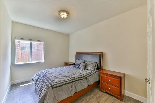 $2,600 | 2301 Shadow Falls Lane, Pearland, TX 77584