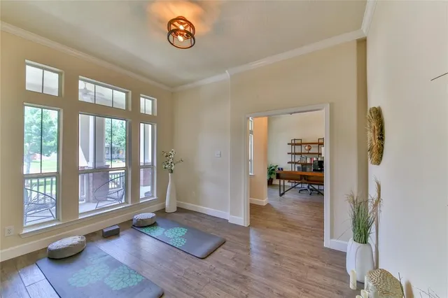 $2,600 | 2301 Shadow Falls Lane, Pearland, TX 77584