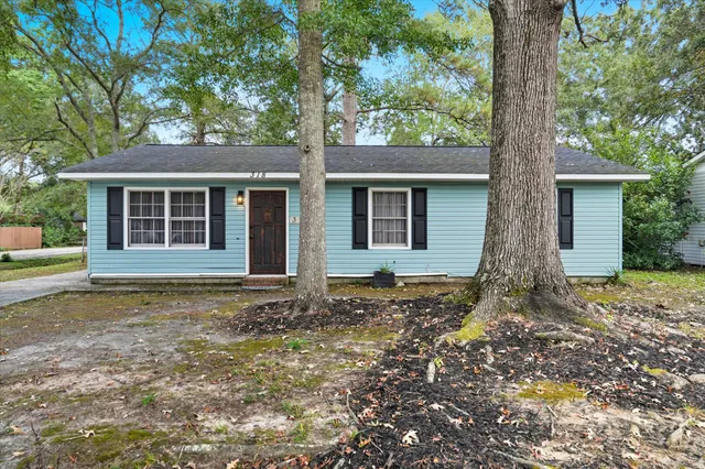 $270,000 | 318 Jean Wells Drive, Goose Creek, SC 29445