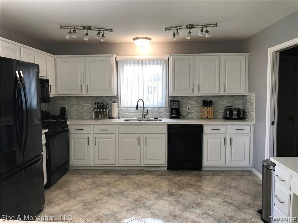 13249 22 Mile Road Utica, MI 48315 - Photo 11 of 31 11.jpg