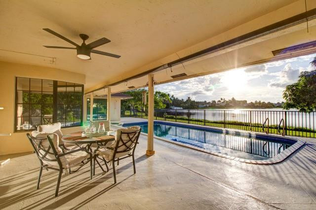 17611 Lake Park Road Boca Raton, FL 33487 - Photo 3 of 13 Photo 3