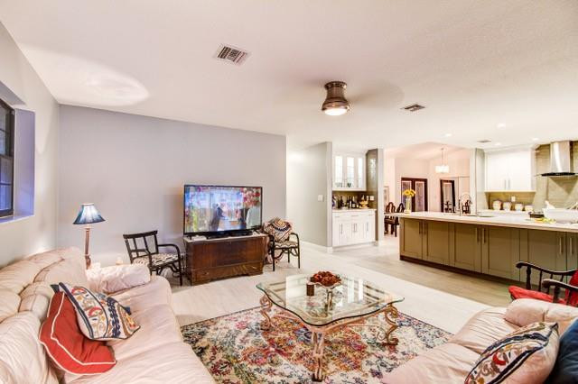 17611 Lake Park Road Boca Raton, FL 33487 - Photo 6 of 13 Photo 6