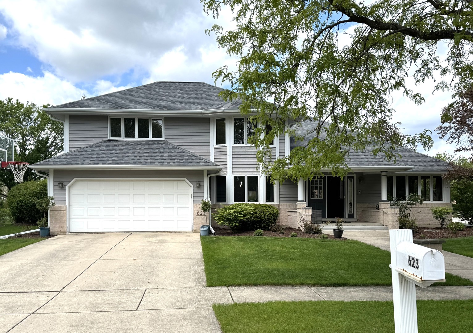 623 Steamboat Road Naperville, IL 60565 - Photo 1 of 37