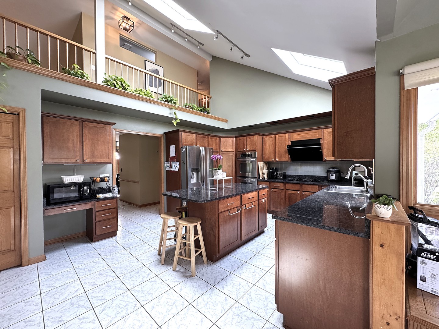 623 Steamboat Road Naperville, IL 60565 - Photo 12 of 37