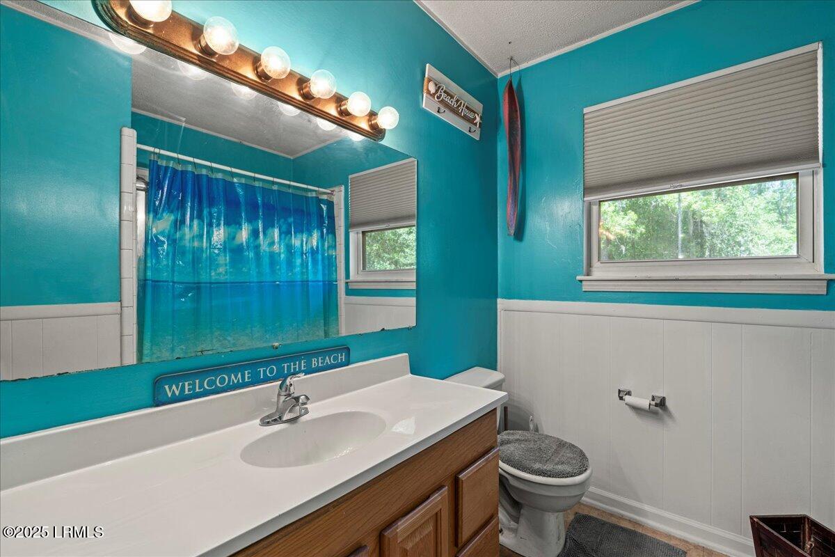 3003 Cherry Boulevard Beaufort, SC 29902 - Photo 13 of 28 13-Bathroom 1
