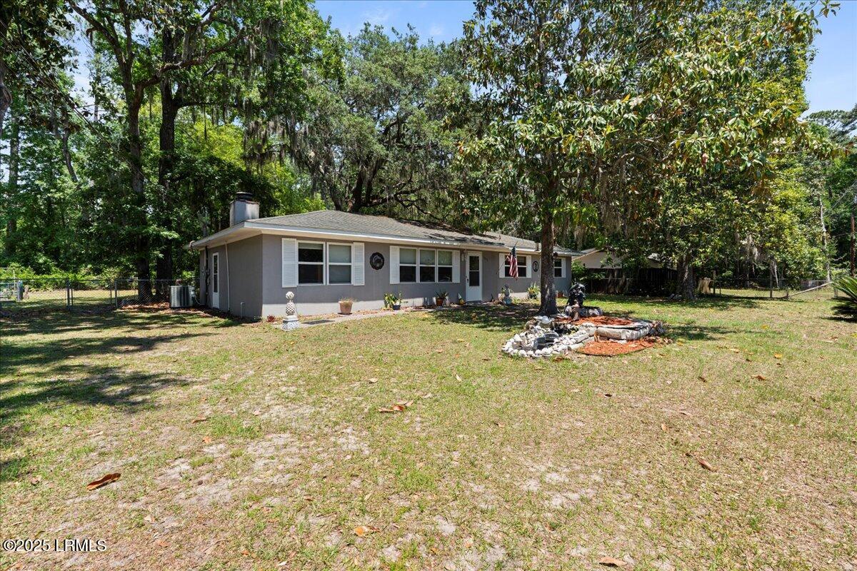 3003 Cherry Boulevard Beaufort, SC 29902 - Photo 2 of 28 01-Front Exterior