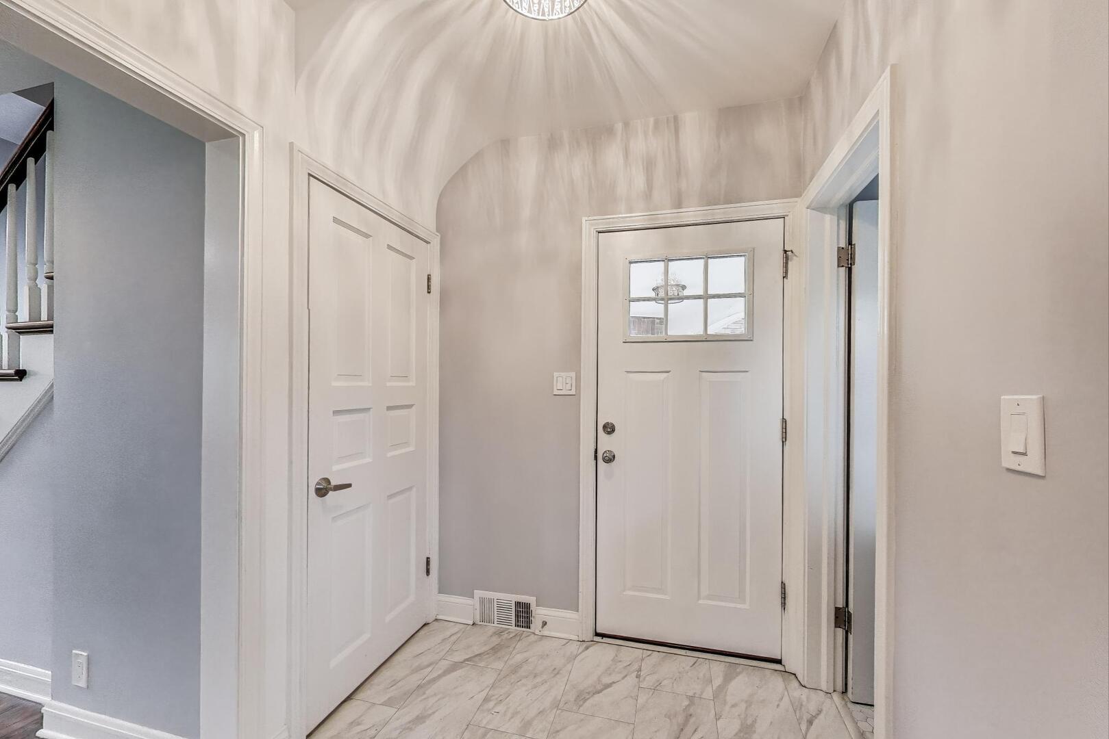 2515 Gordon Drive Flossmoor, IL 60422 - Photo 18 of 42 a view of an empty room