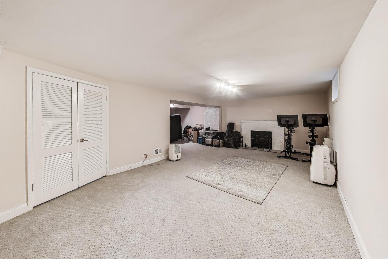 2515 Gordon Drive Flossmoor, IL 60422 - Photo 29 of 42 a view of living room filled with furniture and window