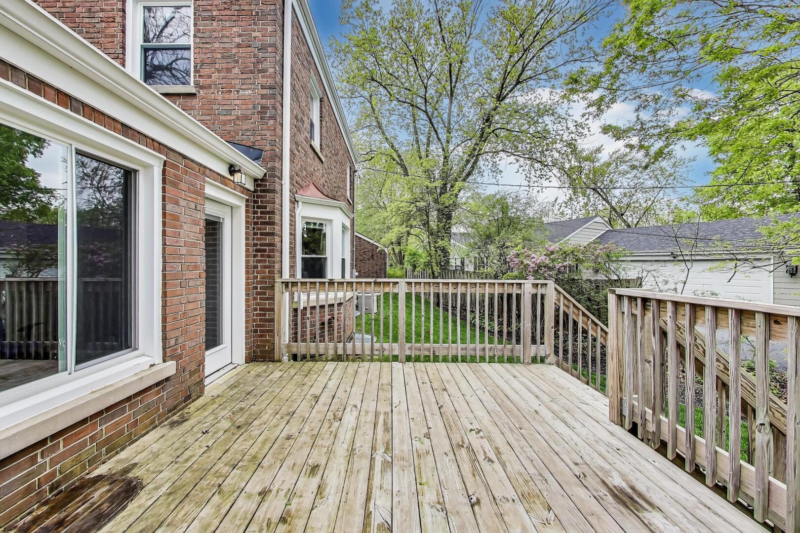 2515 Gordon Drive Flossmoor, IL 60422 - Photo 33 of 42 a view of a wooden deck