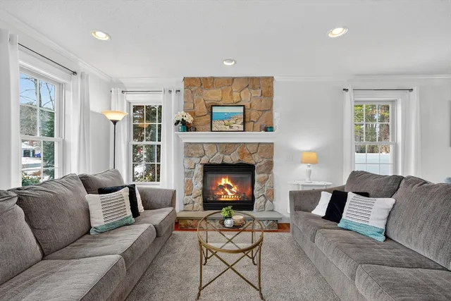 $699,000 | 66 Lee Street, East Longmeadow, MA 01028