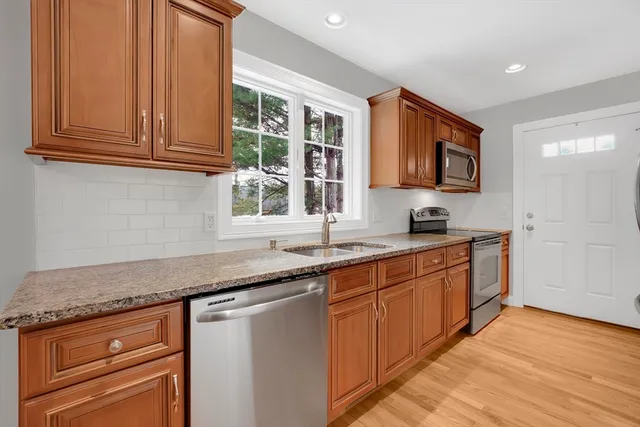 $699,000 | 66 Lee Street, East Longmeadow, MA 01028