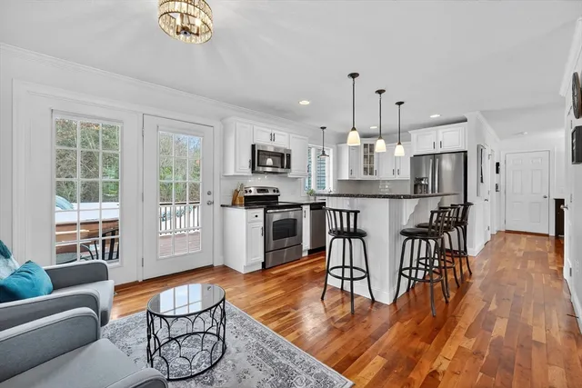 $699,000 | 66 Lee Street, East Longmeadow, MA 01028