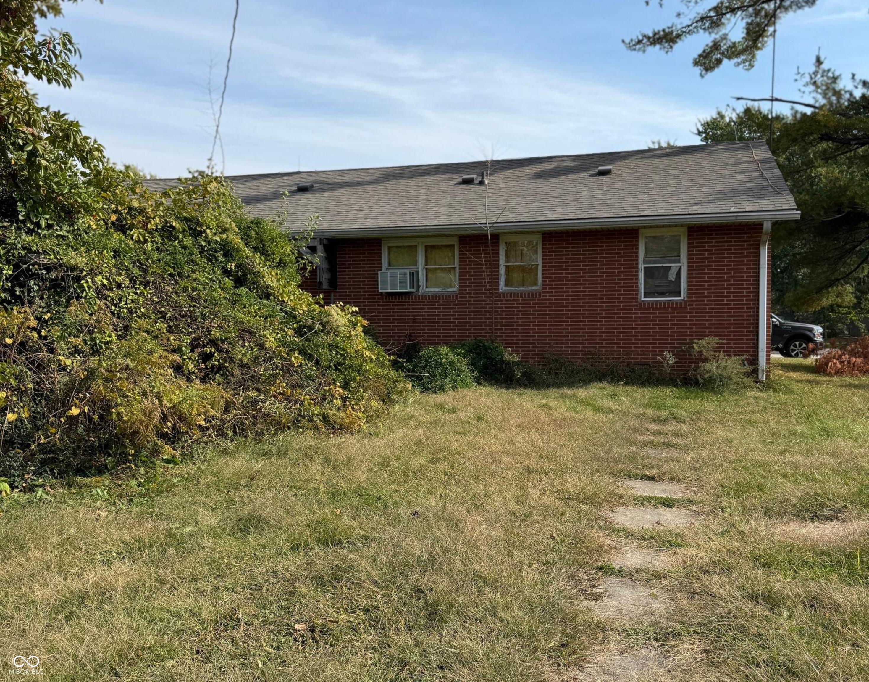 4213 Main Street Coal City, IN 47427 - Photo 2 of 10