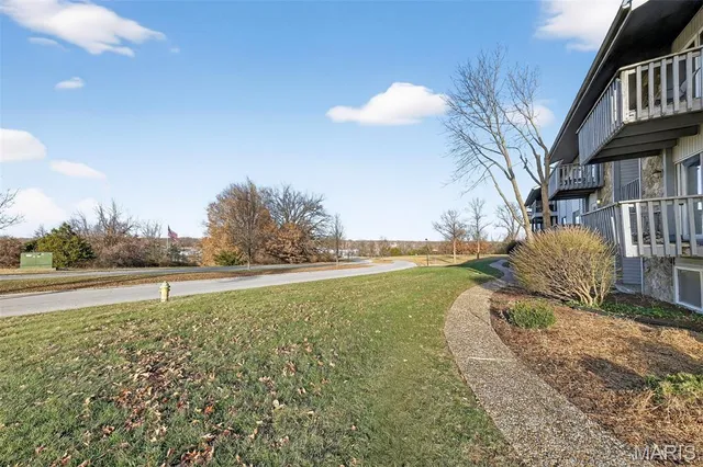 $135,000 | 1832 Gascony Parc Drive, Unit 1832, Lake St. Louis, MO 63367