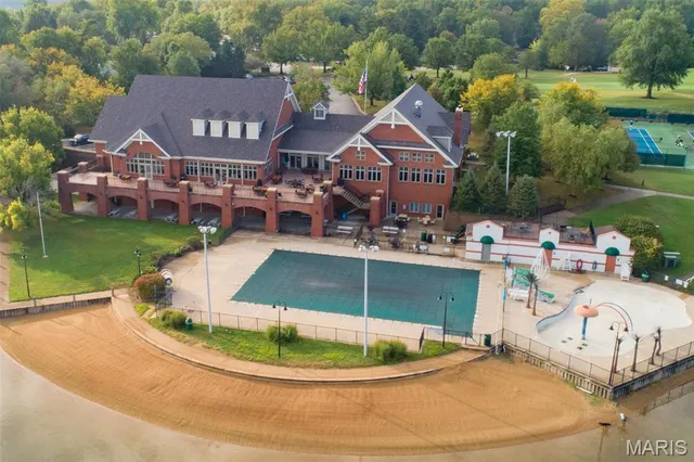 $135,000 | 1832 Gascony Parc Drive, Unit 1832, Lake St. Louis, MO 63367