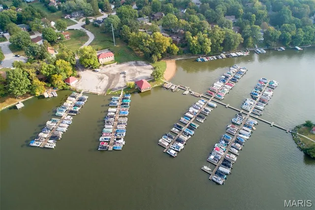 $135,000 | 1832 Gascony Parc Drive, Unit 1832, Lake St. Louis, MO 63367