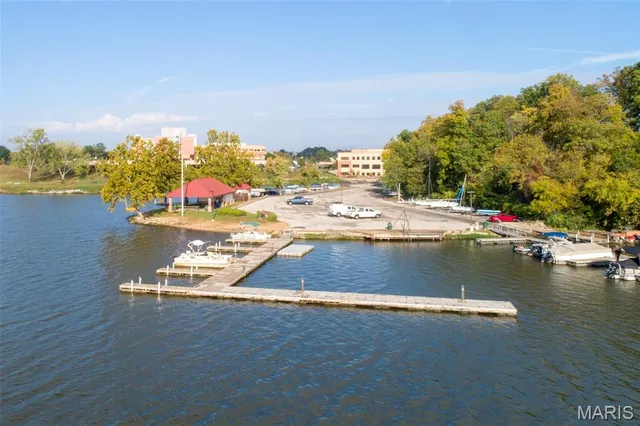 $135,000 | 1832 Gascony Parc Drive, Unit 1832, Lake St. Louis, MO 63367