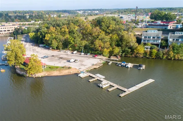 $135,000 | 1832 Gascony Parc Drive, Unit 1832, Lake St. Louis, MO 63367