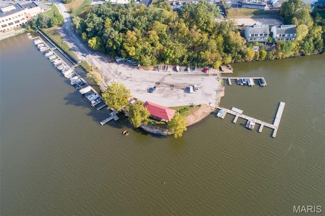 $135,000 | 1832 Gascony Parc Drive, Unit 1832, Lake St. Louis, MO 63367