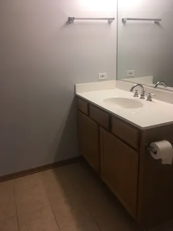 $3,200 | 515 Main Street, Unit 608, Evanston, IL 60202