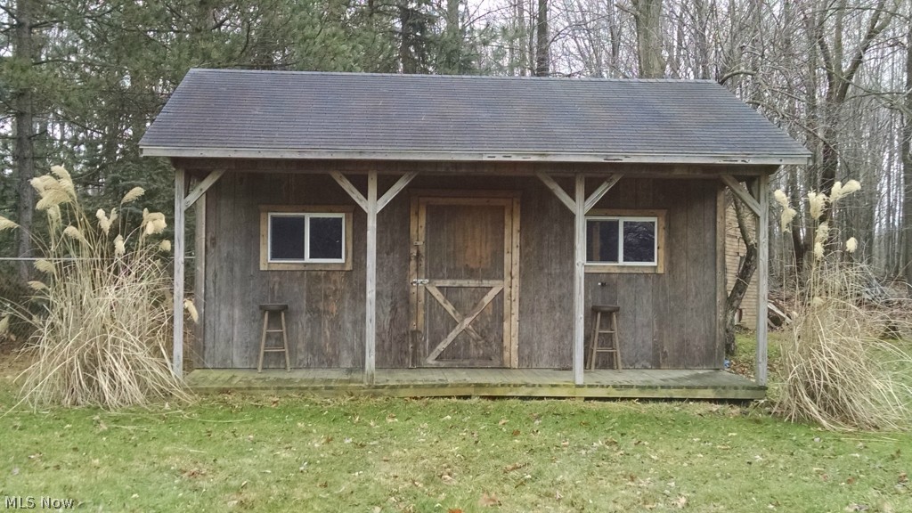 6059 West Pleasant Valley Road Cleveland, OH 44129 - Photo 5 of 16 Gallery Image 5