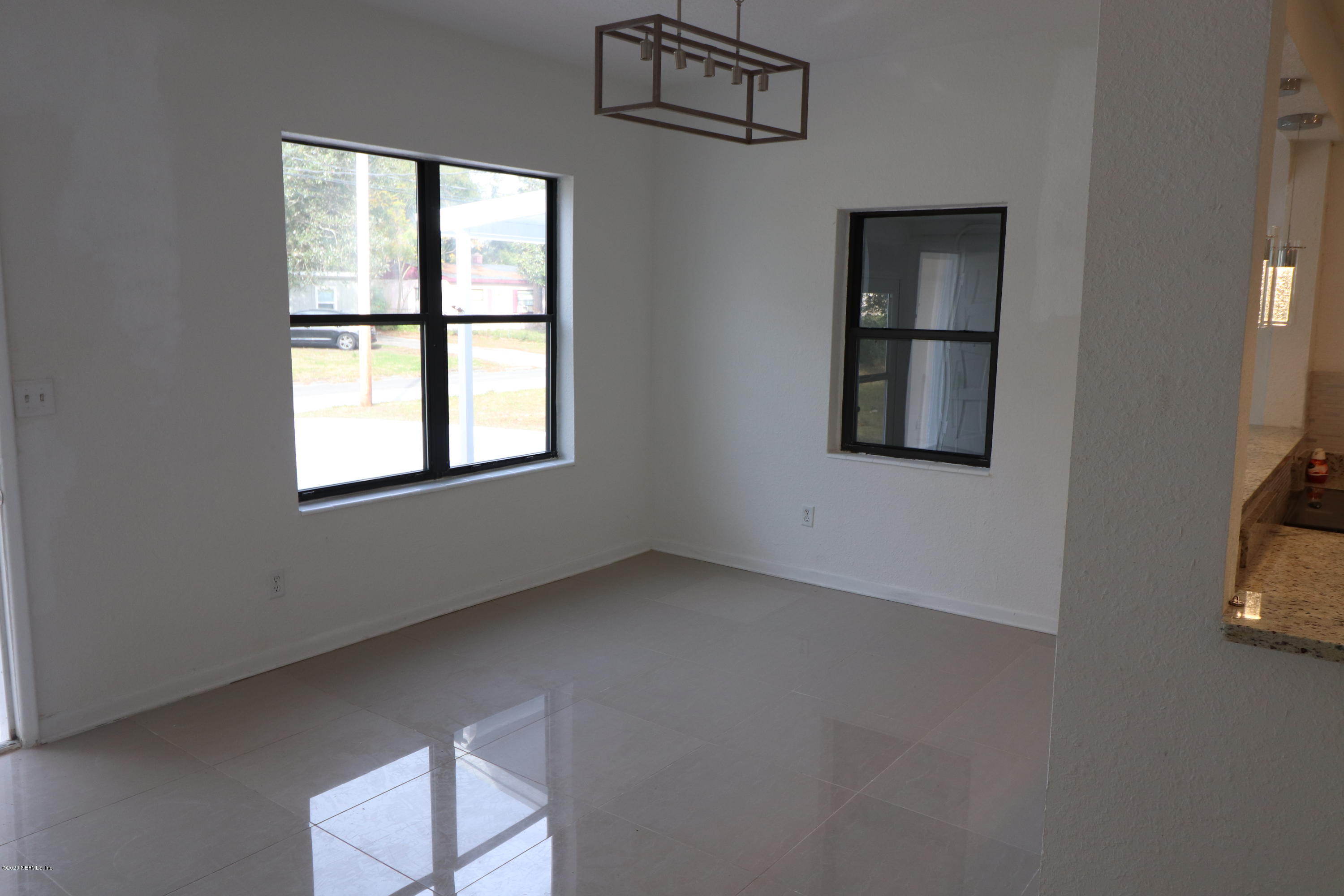 6131 Suwanee Road Jacksonville, FL 32217 - Photo 5 of 21 IMG_0171