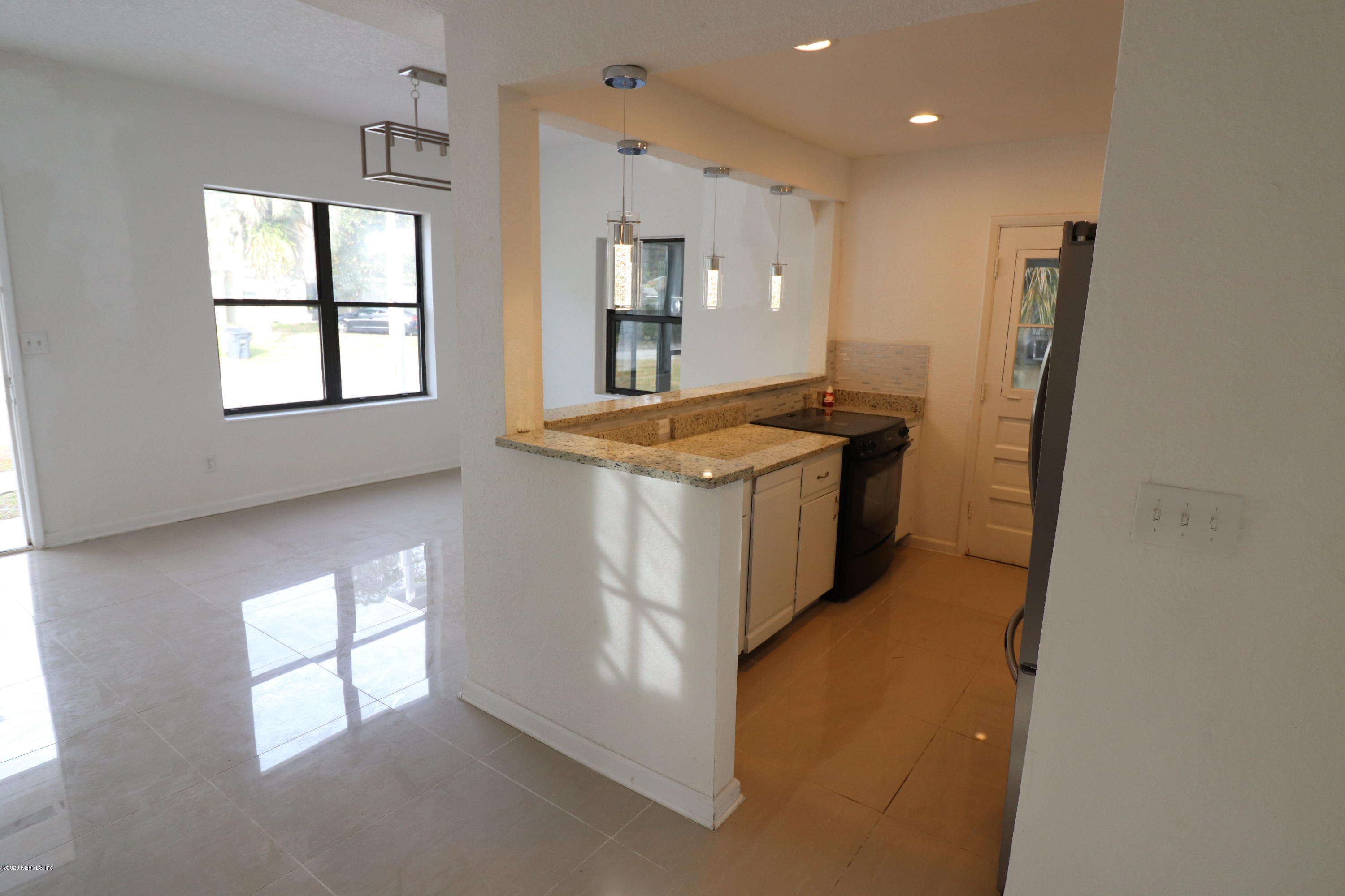 6131 Suwanee Road Jacksonville, FL 32217 - Photo 6 of 21 IMG_0181