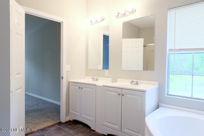 509 Kay Road Middleburg, FL 32068 - Photo 22 of 36 Dual Sinks