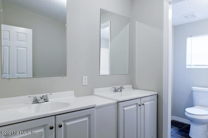 509 Kay Road Middleburg, FL 32068 - Photo 26 of 36 Hall Bath