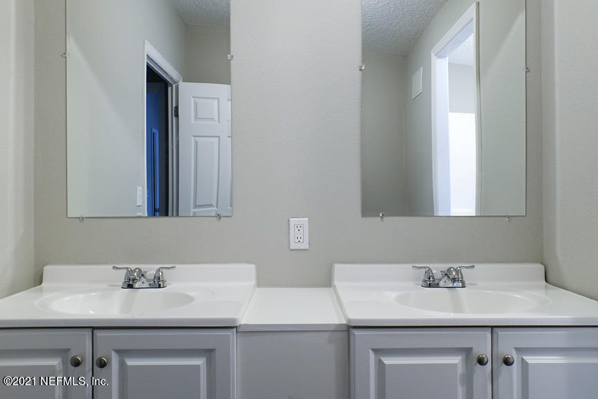 509 Kay Road Middleburg, FL 32068 - Photo 27 of 36 Dual Sinks
