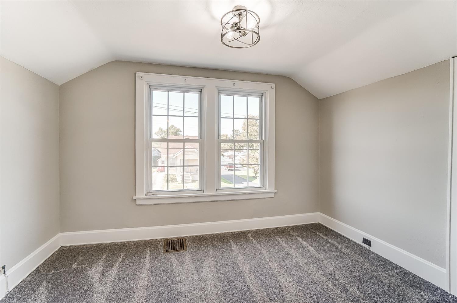 3712 Watterson Road Fairfax, OH 45227 - Photo 29 of 44 Gallery Image 29