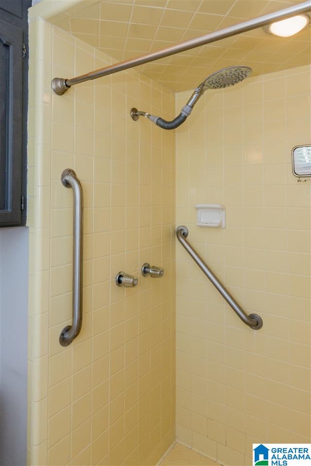 2601 Southminster Road Vestavia Hills, AL 35243 - Photo 23 of 36