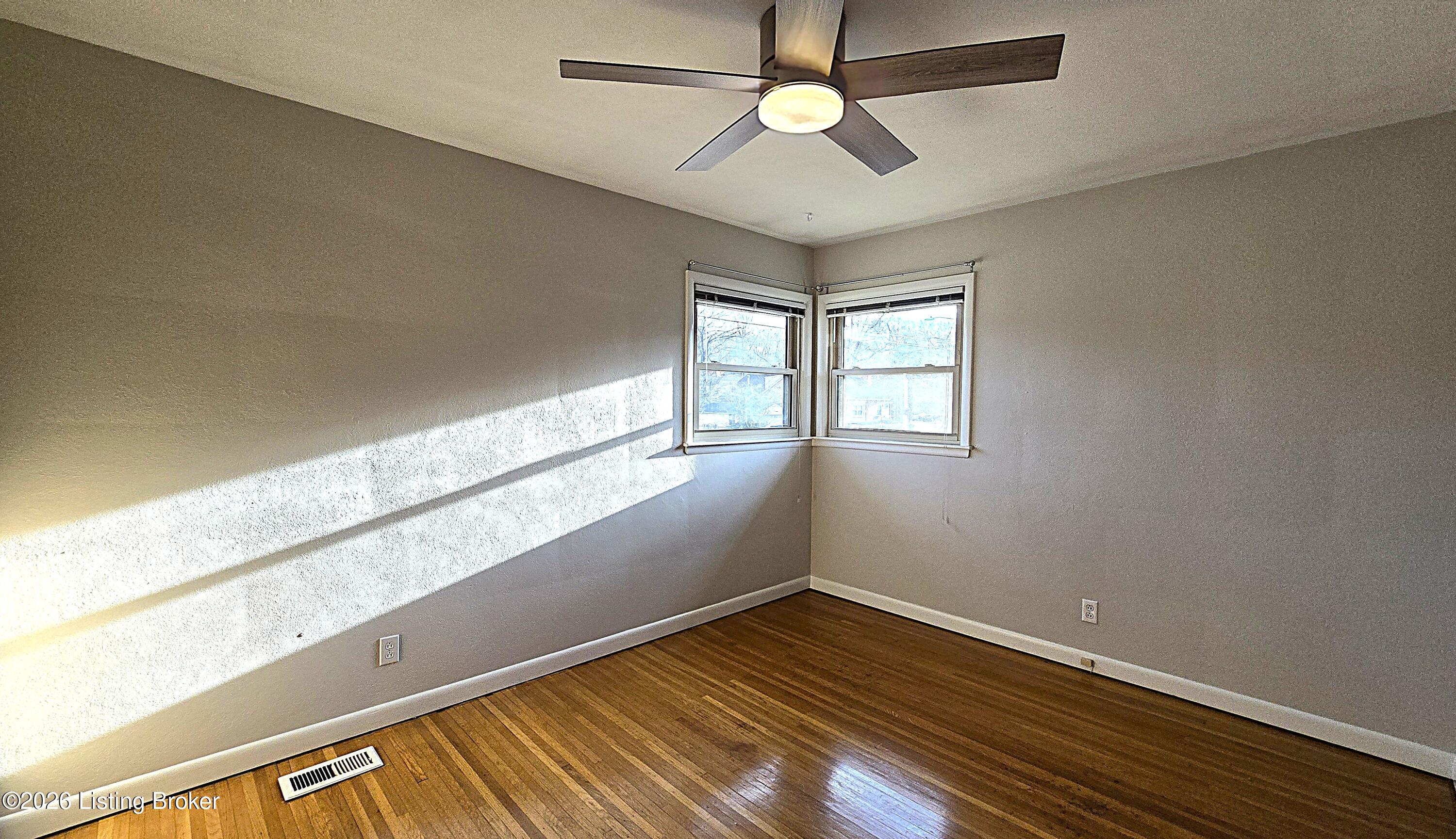 1707 Nightingale Road Louisville, KY 40213 - Photo 16 of 31 17