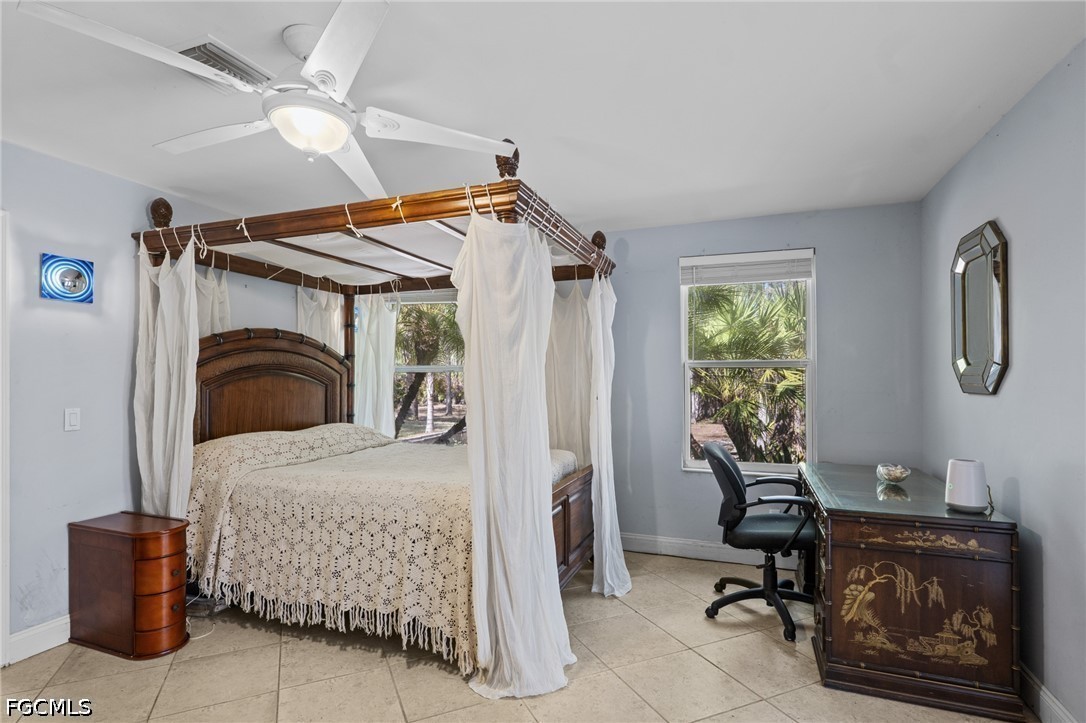 640 Desoto Boulevard South Naples, FL 34117 - Photo 13 of 34