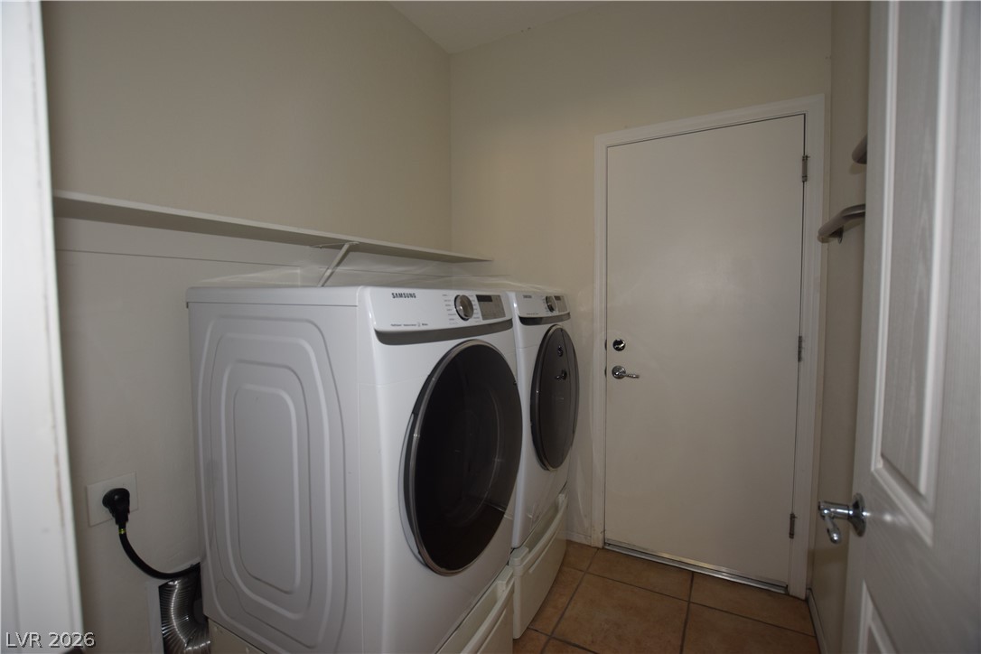 2452 Cosmic Ray Place Henderson, NV 89044 - Photo 12 of 51 washer dryer stay