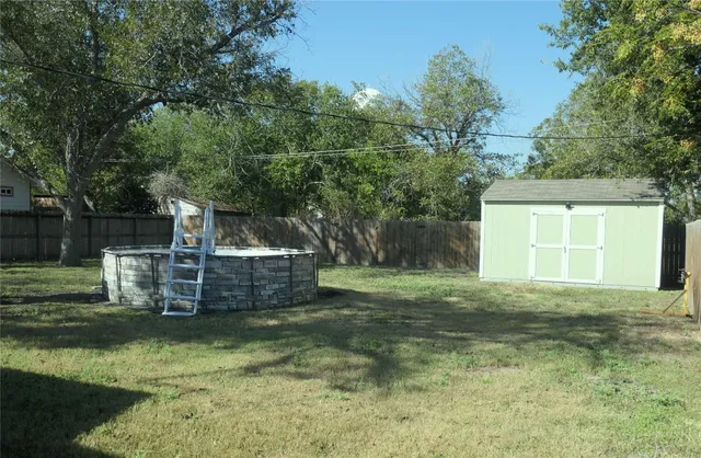 $230,000 | 231 South Evie Street, Bartlett, TX 76511