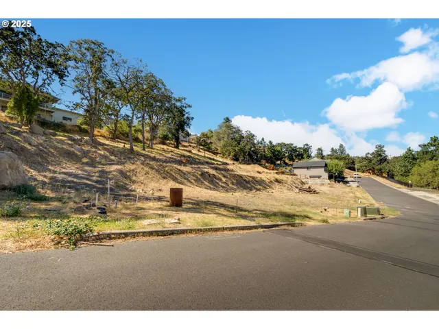 $85,000 | 2322 West 12th Street, Unit 5, The Dalles, OR 97058