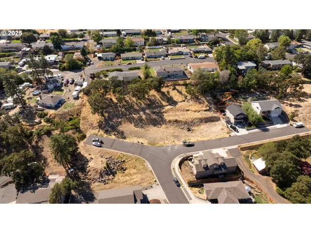 $85,000 | 2322 West 12th Street, Unit 5, The Dalles, OR 97058